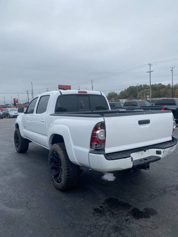 2011 Toyota Tacoma Base photo 5