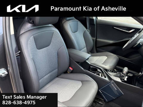 2025 Kia Niro EX Touring