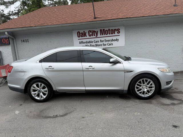 2011 Ford Taurus SEL