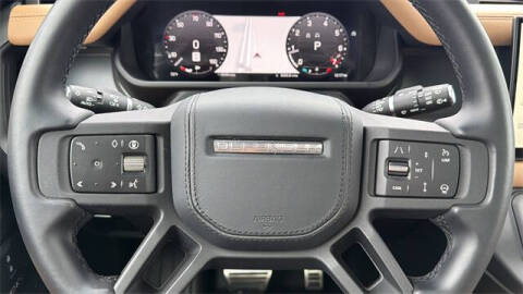 2025 Land Rover Defender 110 P400 X