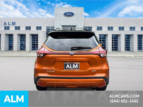 2024 Nissan Kicks SR