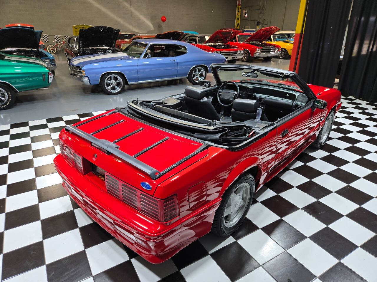 1992 Ford Mustang 22