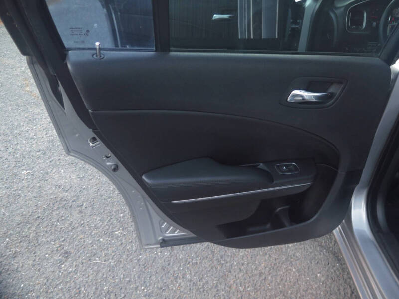 2011 Dodge Charger SE