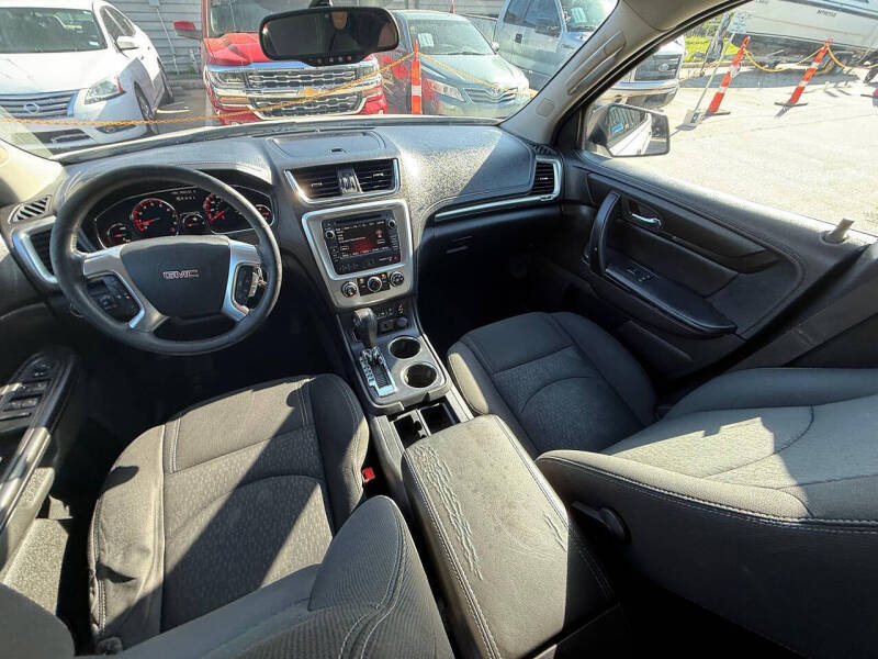 2015 GMC Acadia SLE-2
