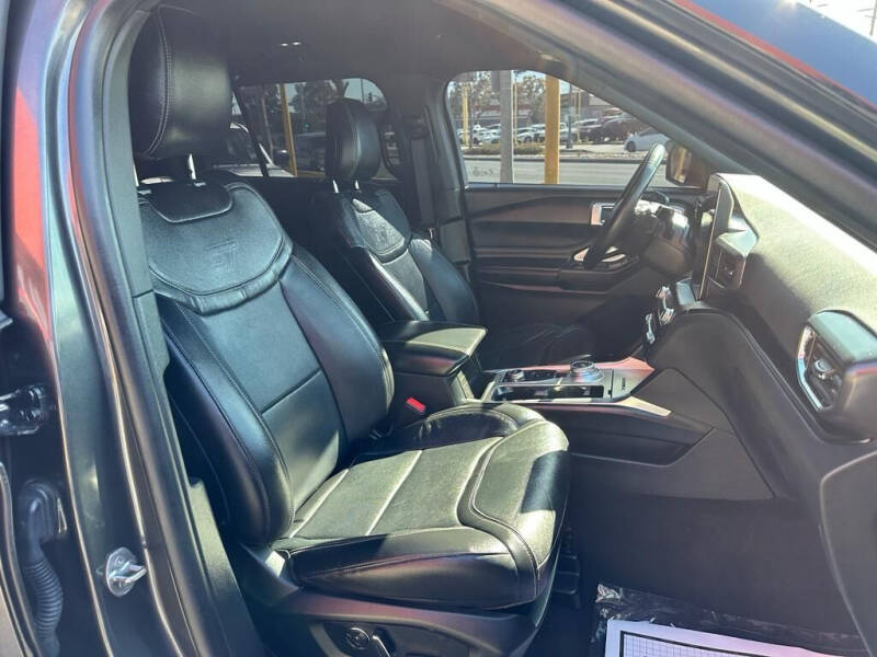 2020 Ford Explorer ST