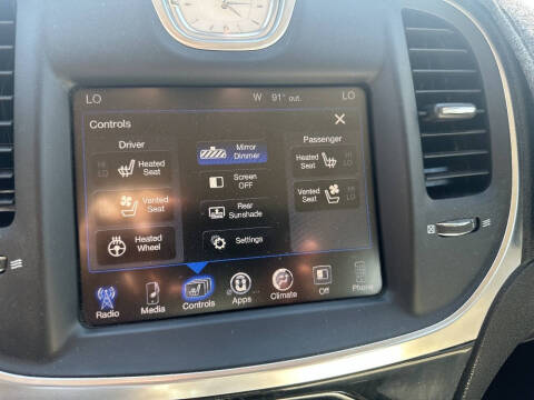 2016 Chrysler 300 C