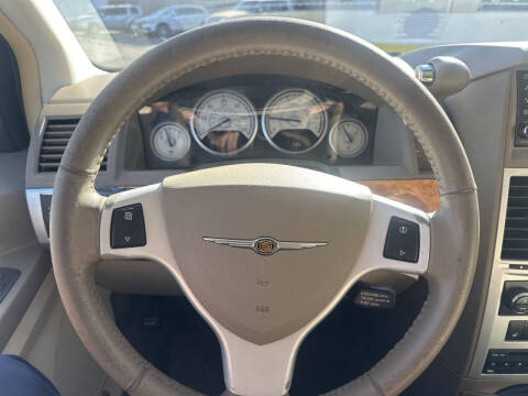 2010 Chrysler Town and Country Limited