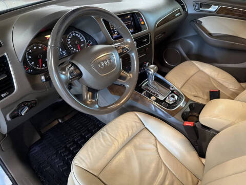 2017 Audi Q5 2.0T quattro Premium Plus
