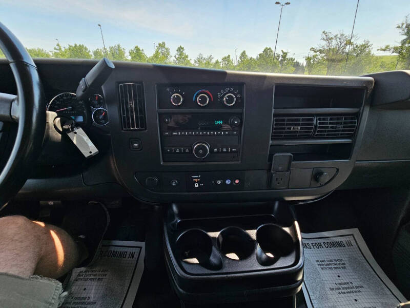 2021 Chevrolet Express 2500