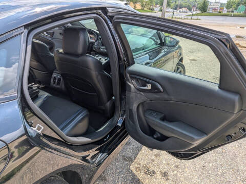 2016 Chrysler 200