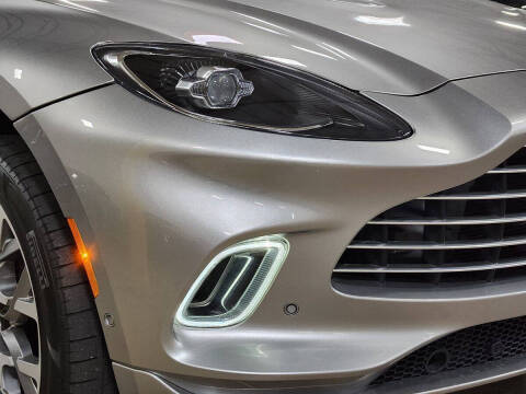 2023 Aston Martin DBX