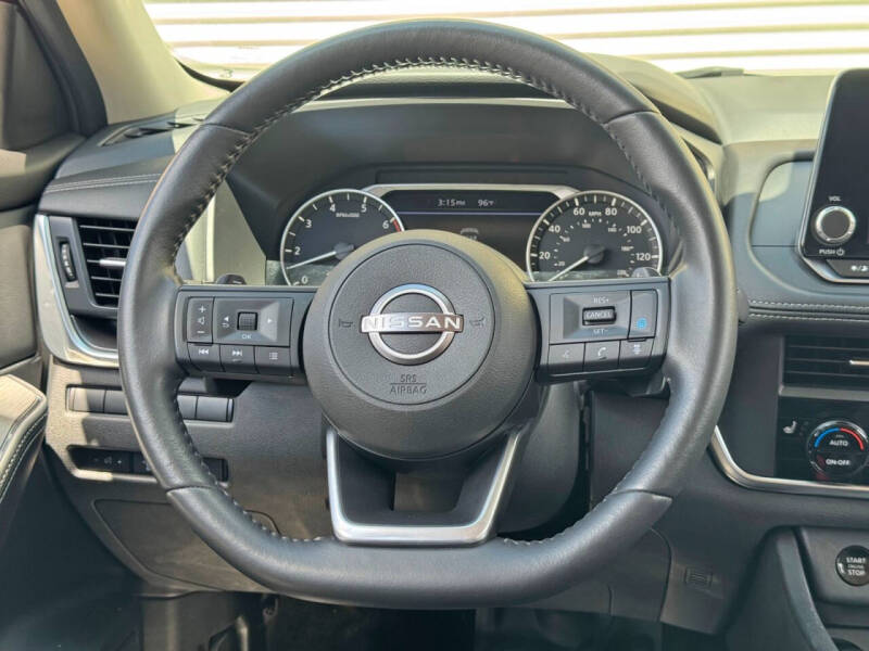2024 Nissan Rogue SV