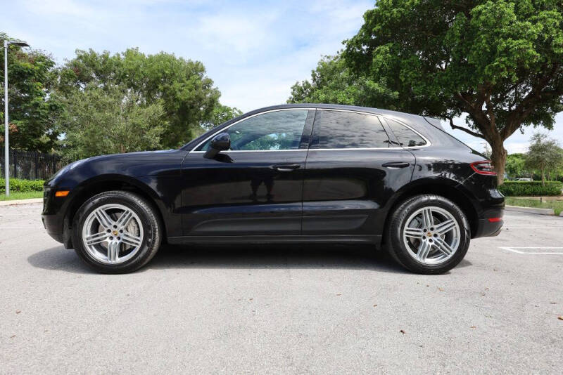 2015 Porsche Macan S
