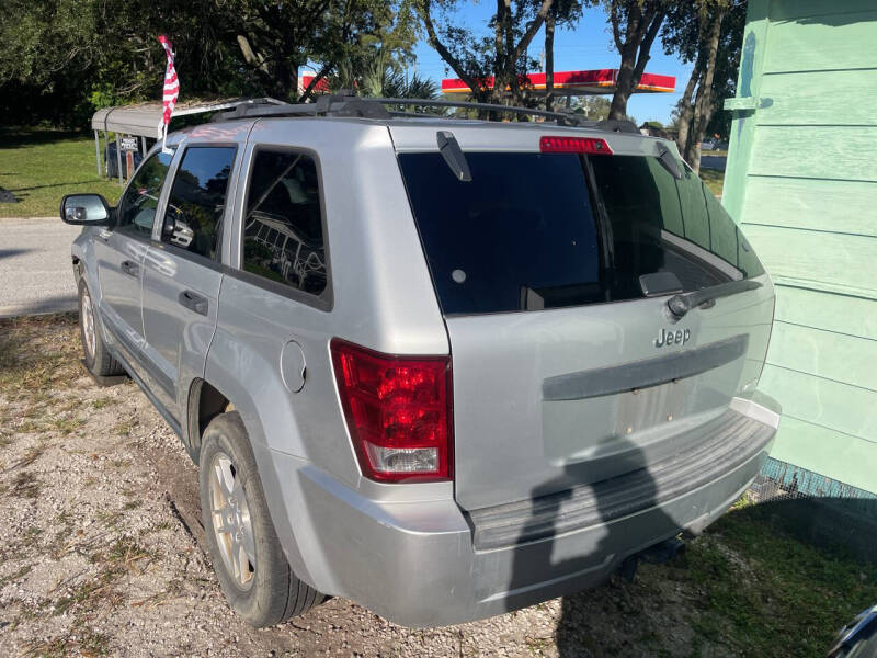 2005 Jeep Grand Cherokee Laredo