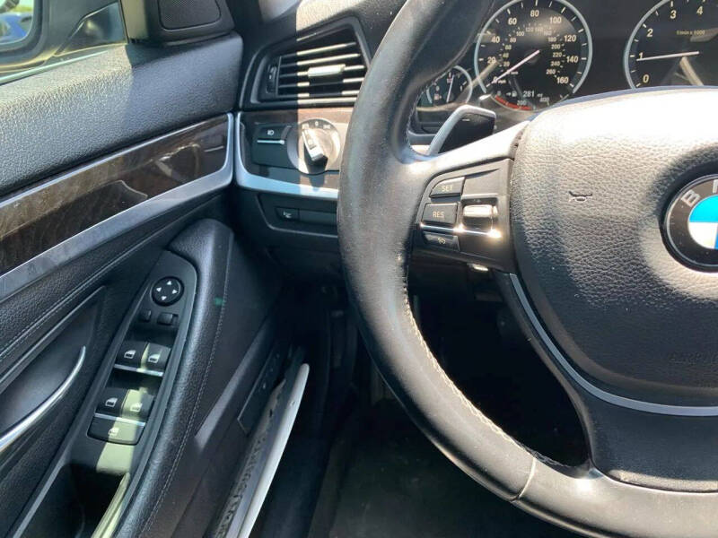 2016 BMW 5 Series 528i