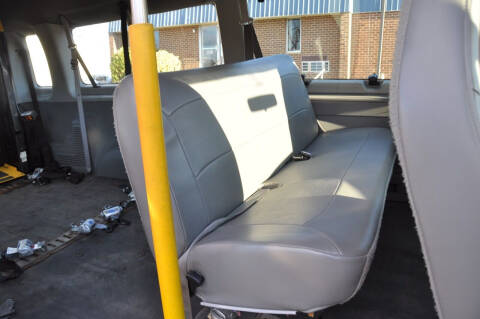 2005 Ford E-Series E-350 SD XLT