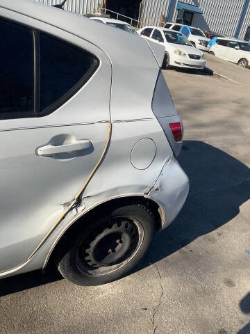 2012 Toyota Prius c Two