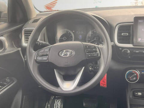 2022 Hyundai Venue SE