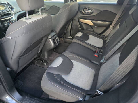 2017 Jeep Cherokee Sport Altitude