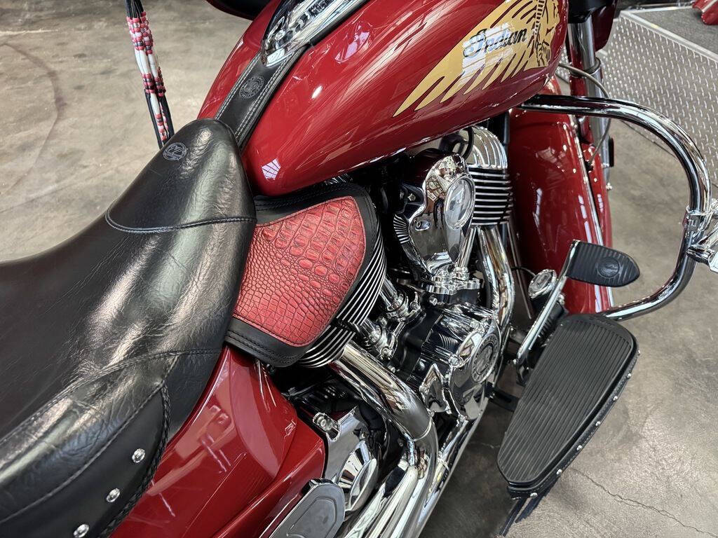 2014 Indian Motorcycle® Chieftain™ Indian Motorc 7