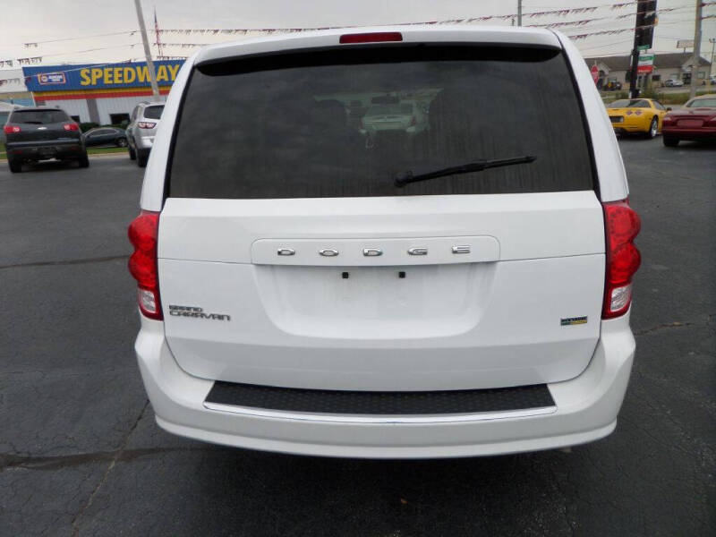 2017 Dodge Grand Caravan SE photo 8