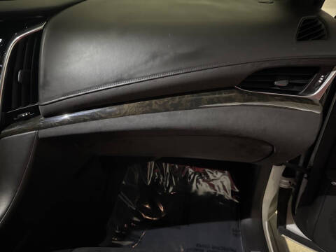 2018 Cadillac Escalade Platinum