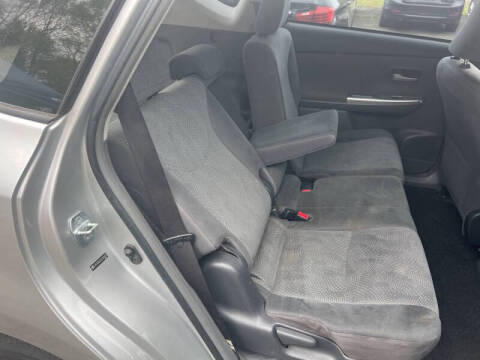 2012 Toyota Prius v Two