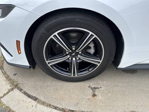 2024 Ford Mustang EcoBoost Premium