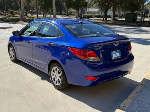2012 Hyundai Accent GLS