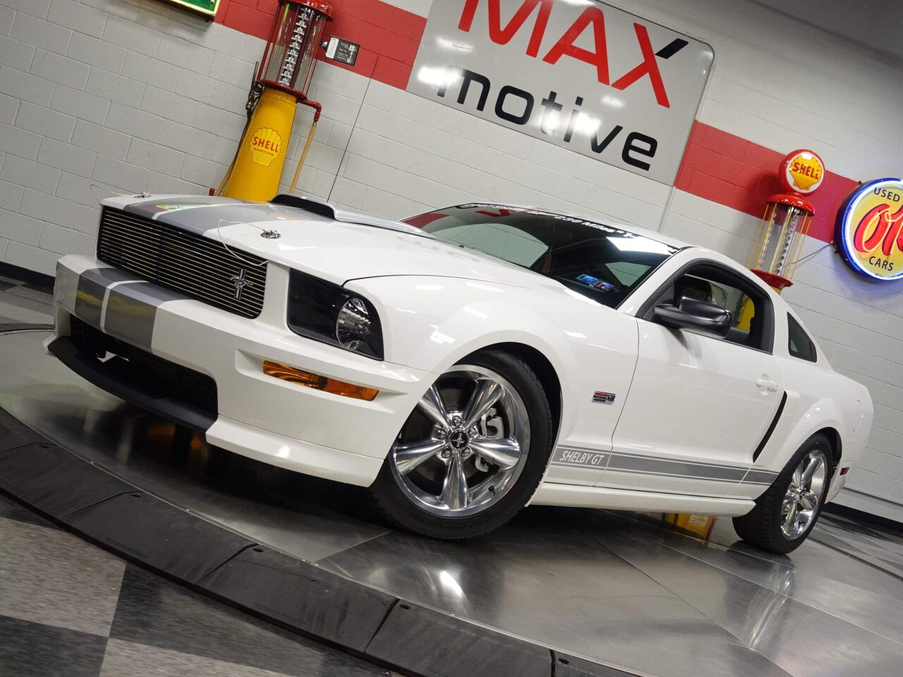 2007 Ford Mustang 34
