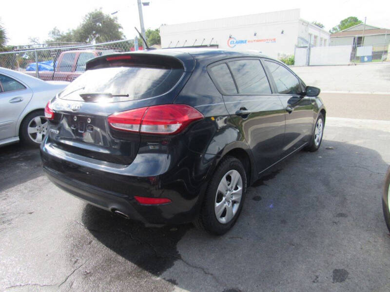 2018 Kia Forte5 LX