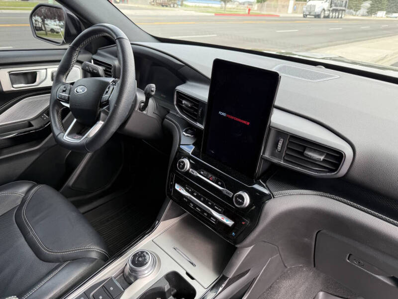 2023 Ford Explorer ST