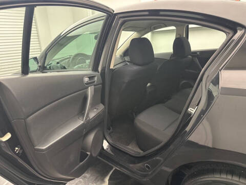 2011 Mazda MAZDA3 i Sport