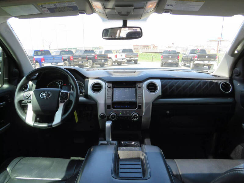 2017 Toyota Tundra Platinum