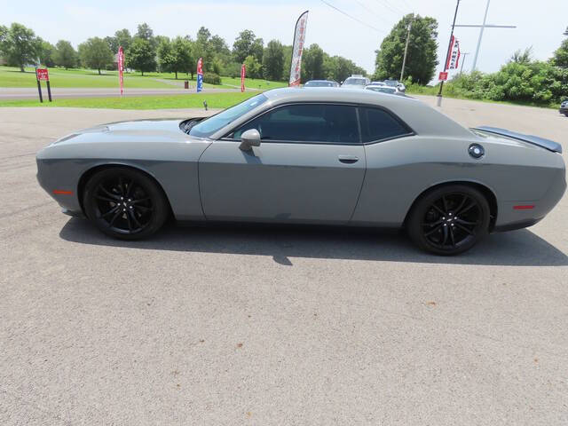 2018 Dodge Challenger for sale at Modern Automotive Group LLC in Lafayette, TN