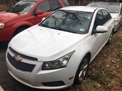 2014 Chevrolet Cruze for sale at HESSCars.com in Charlotte NC