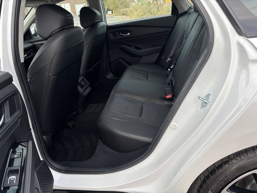 2025 Honda Accord Hybrid 24