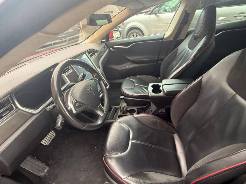 2013 Tesla Model S Performance