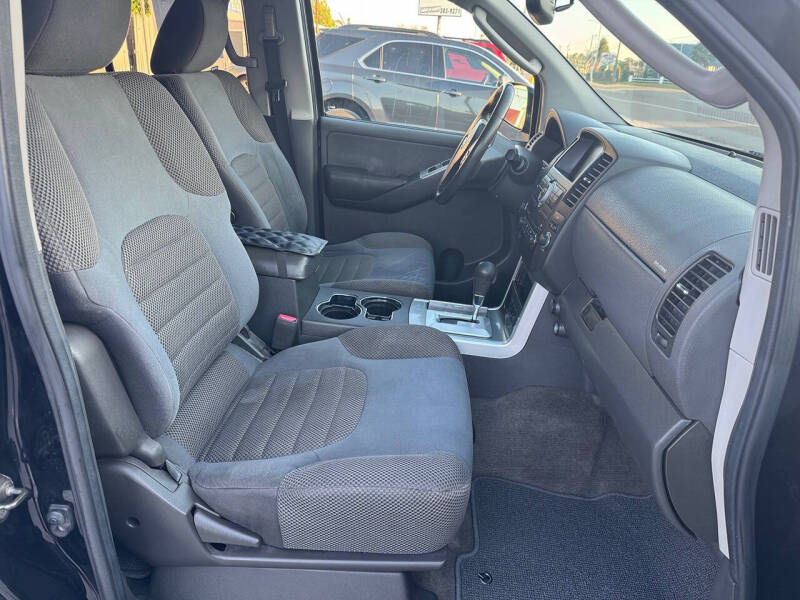 2011 Nissan Pathfinder SV