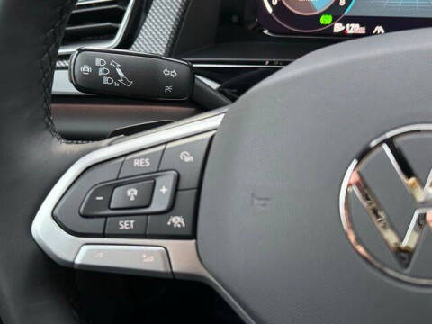 2026 Volkswagen Atlas Cross Sport SEL R-Line Black 4Motion