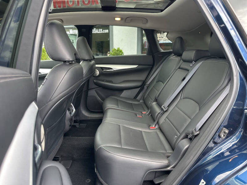 2019 Infiniti QX50 Essential