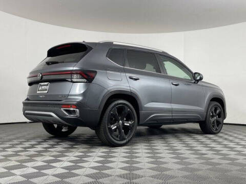 2025 Volkswagen Taos SEL 4Motion