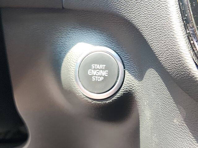2024 Volvo XC40