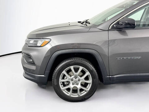 2022 Jeep Compass Latitude Lux