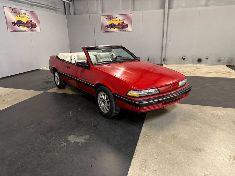 1991 Pontiac Sunbird LE