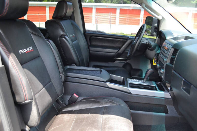 2009 Nissan Titan PRO-4X FFV