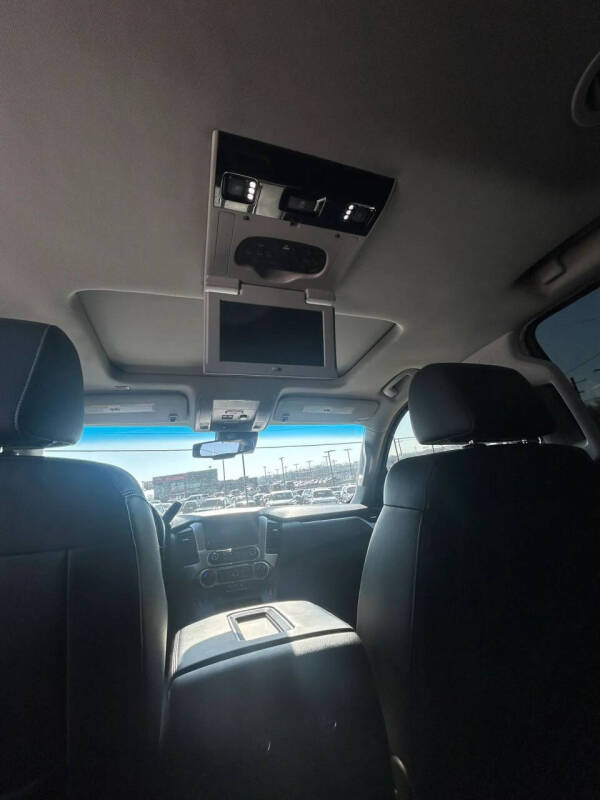 2017 Chevrolet Suburban LT