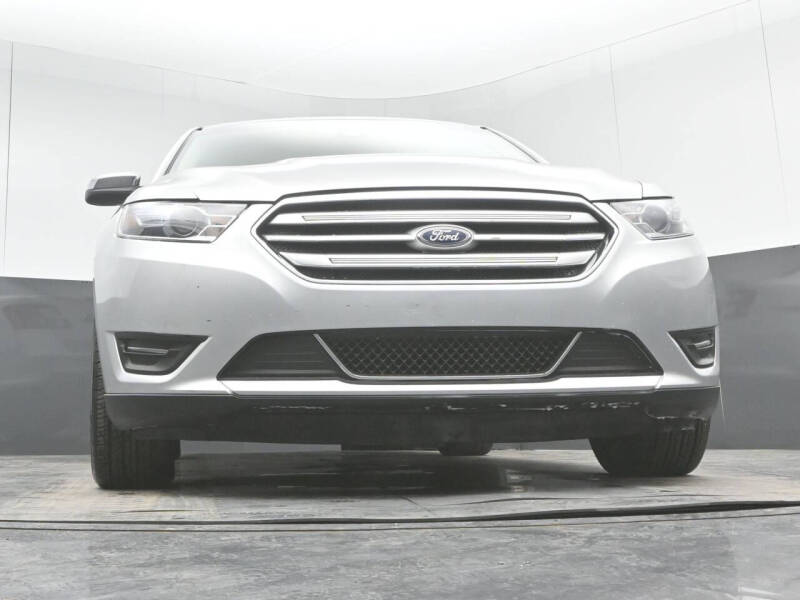 2018 Ford Taurus Limited