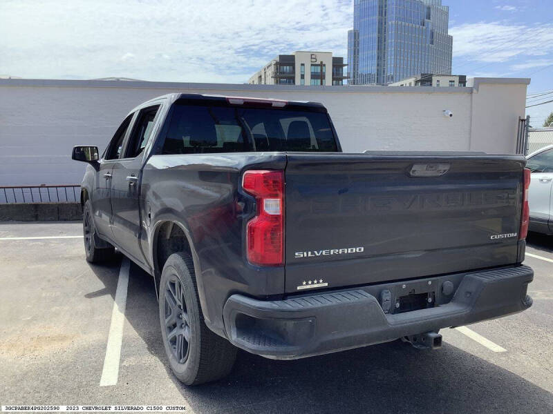 2023 Chevrolet Silverado 1500 Custom
