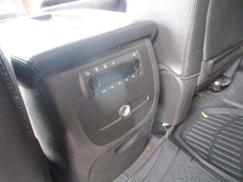 2013 Chevrolet Suburban LTZ